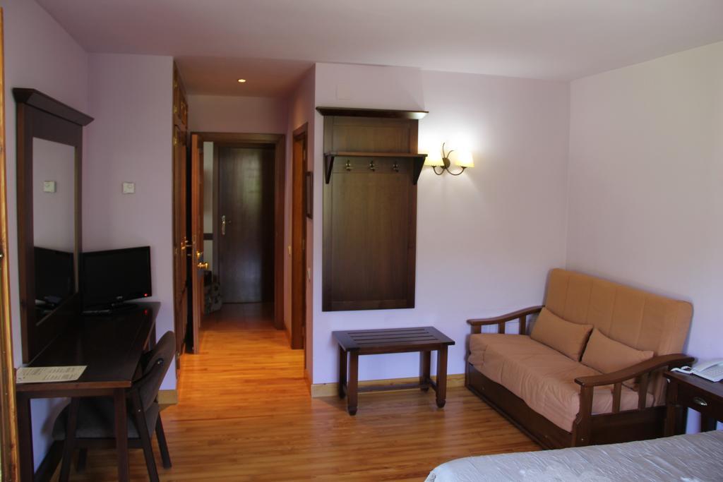 Hotel Rantiner Taull Exterior photo