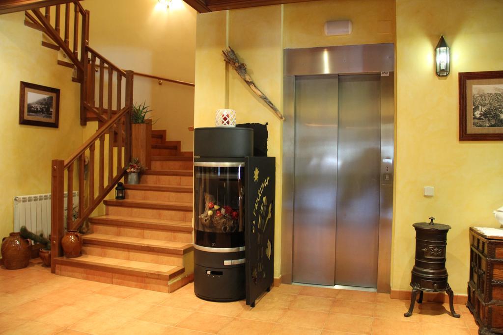 Hotel Rantiner Taull Exterior photo
